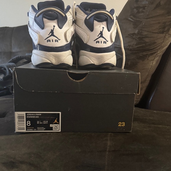 Jordan 6 Rings - Picture 5 of 12